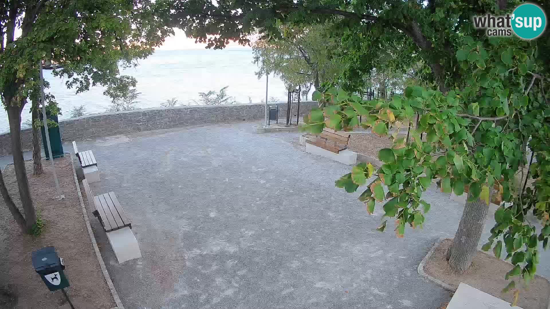Kamera uživo Senj – Park književnika i Velebitski kanal