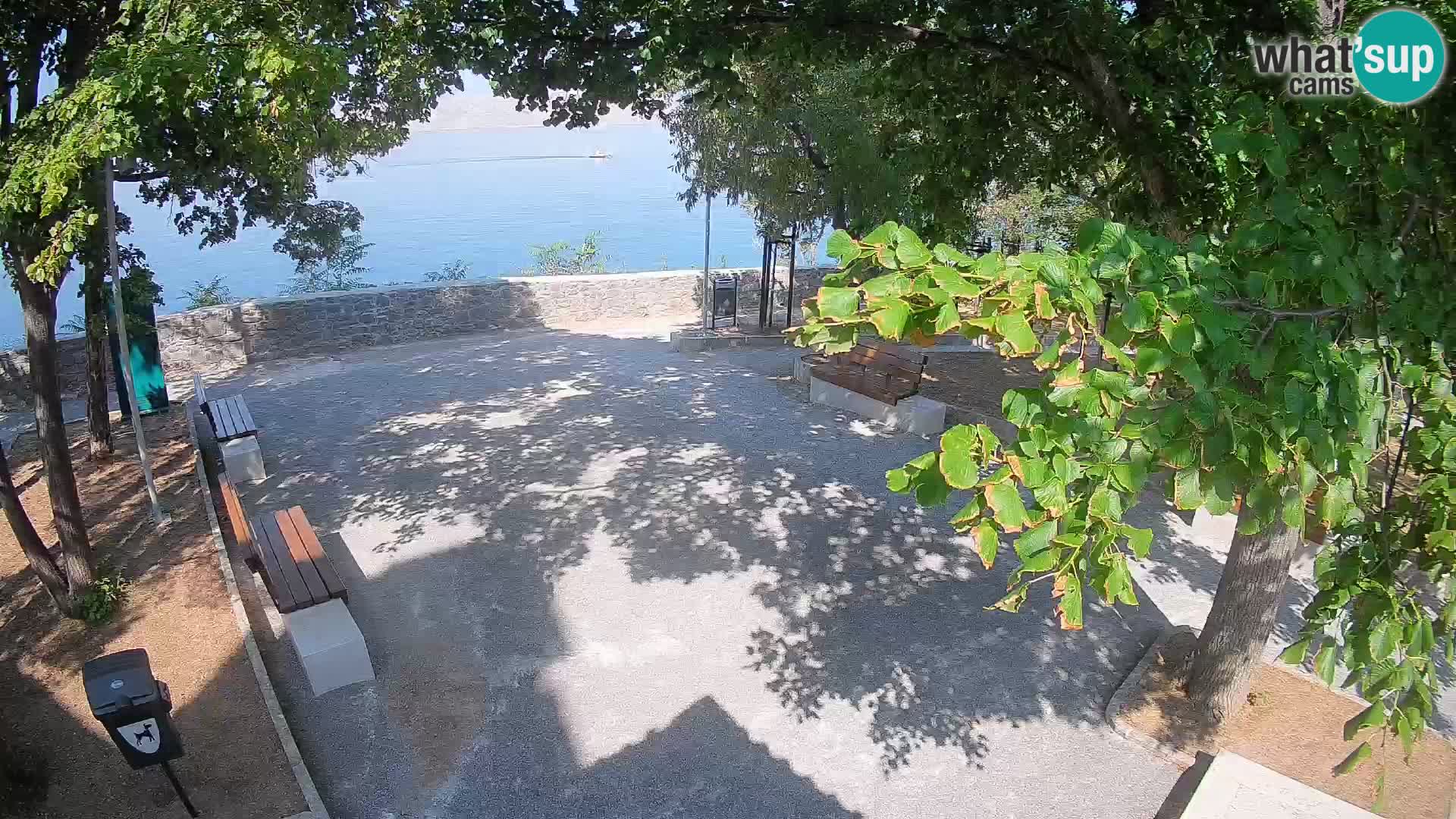Webcam Senj en direct – Parc des Écrivains et canal du Velebit