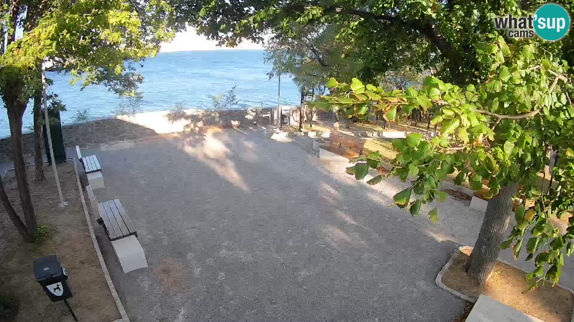 Webcam Senj en direct – Parc des Écrivains et canal du Velebit