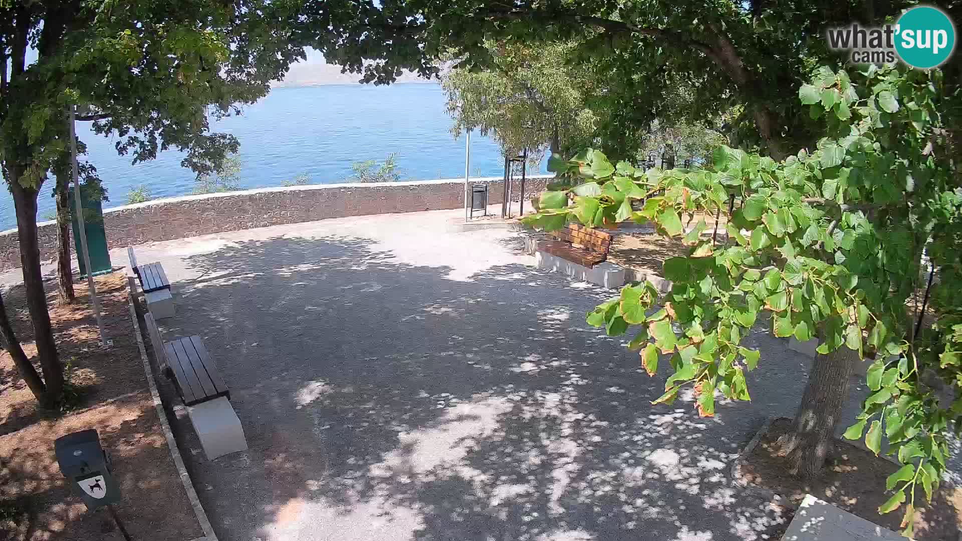 Kamera uživo Senj – Park književnika i Velebitski kanal