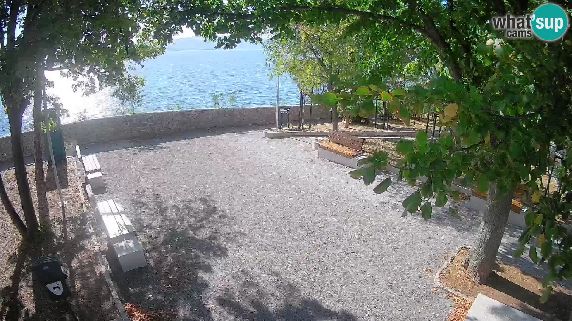 Webcam Senj en direct – Parc des Écrivains et canal du Velebit