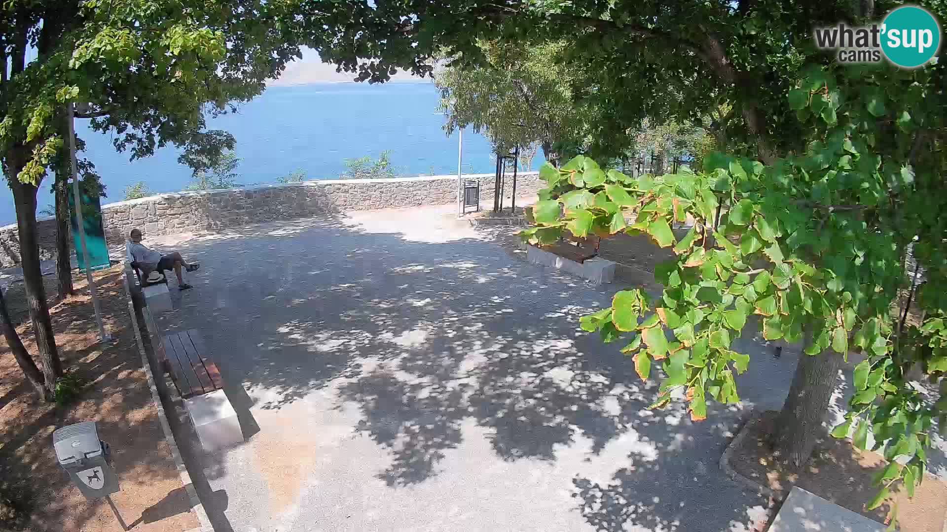 Webcam Senj en direct – Parc des Écrivains et canal du Velebit
