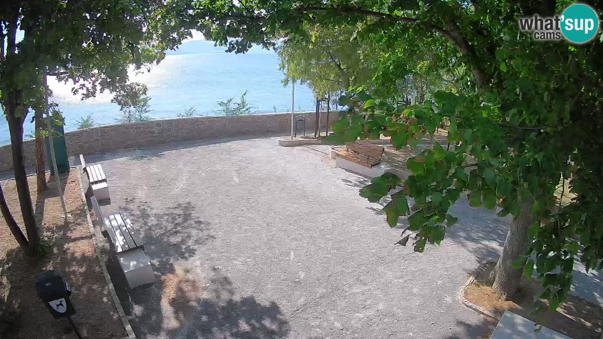 Webcam Senj en direct – Parc des Écrivains et canal du Velebit