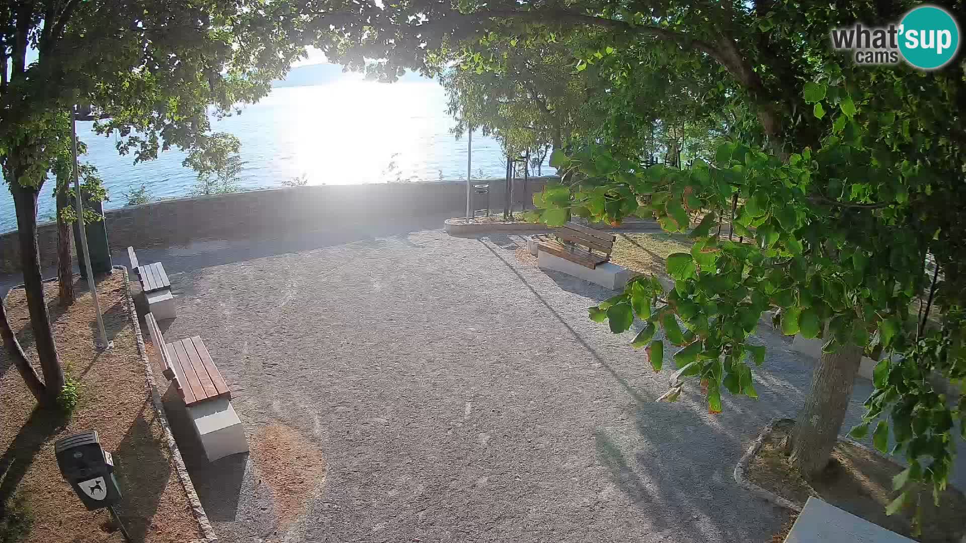 Kamera uživo Senj – Park književnika i Velebitski kanal