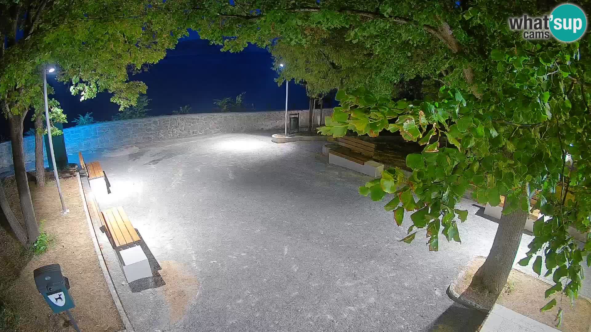 Webcam Senj en direct – Parc des Écrivains et canal du Velebit
