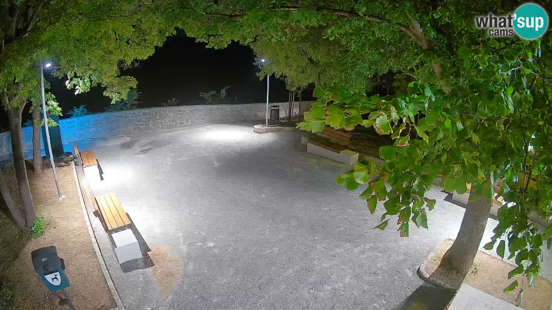 Kamera uživo Senj – Park književnika i Velebitski kanal