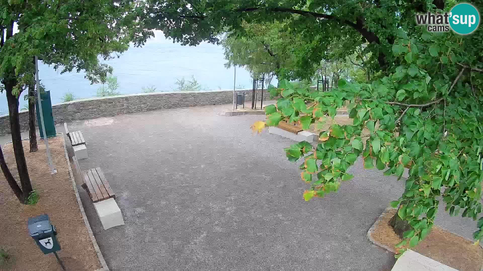 Webcam Senj en direct – Parc des Écrivains et canal du Velebit