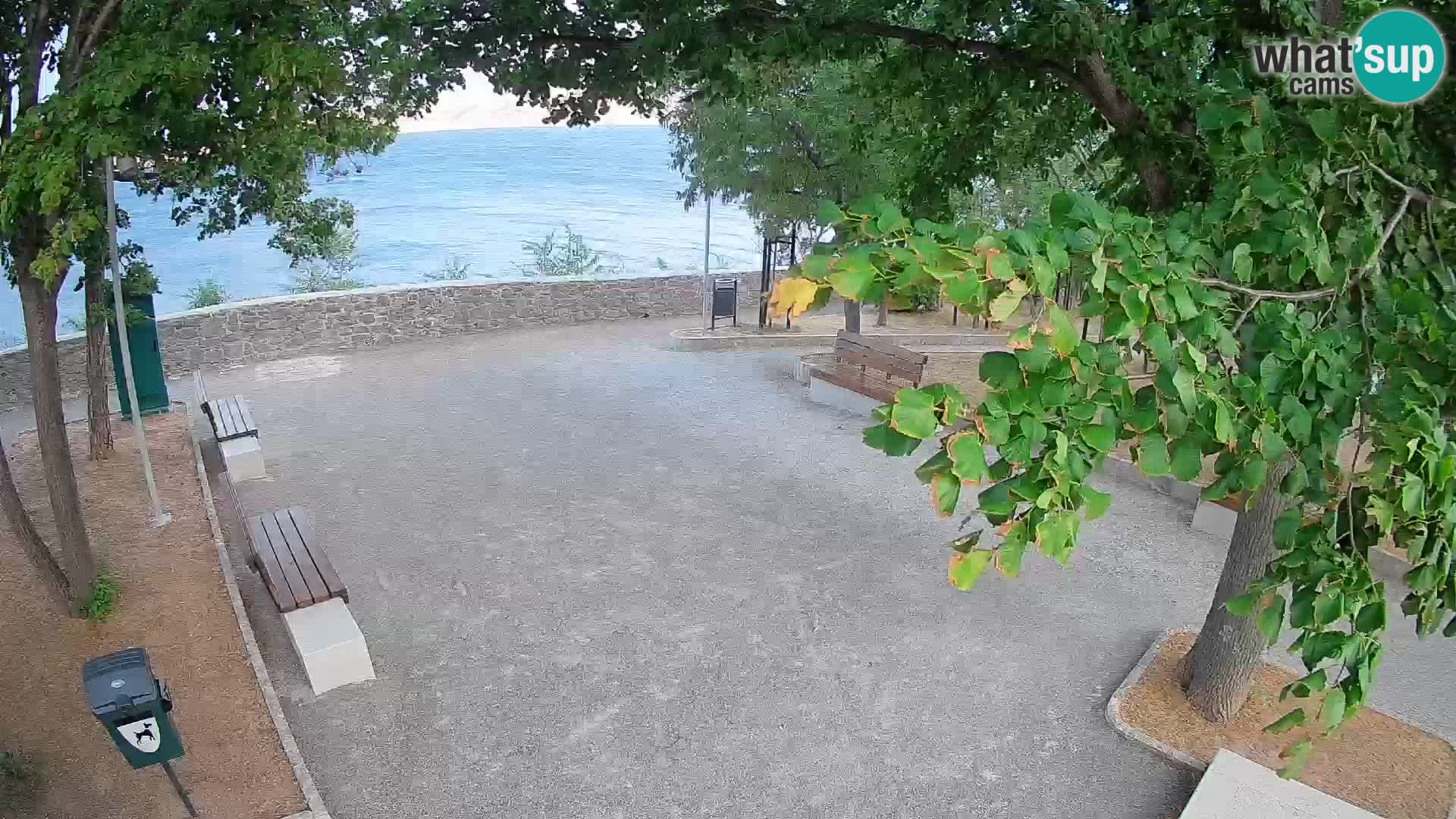 Webcam Senj en direct – Parc des Écrivains et canal du Velebit