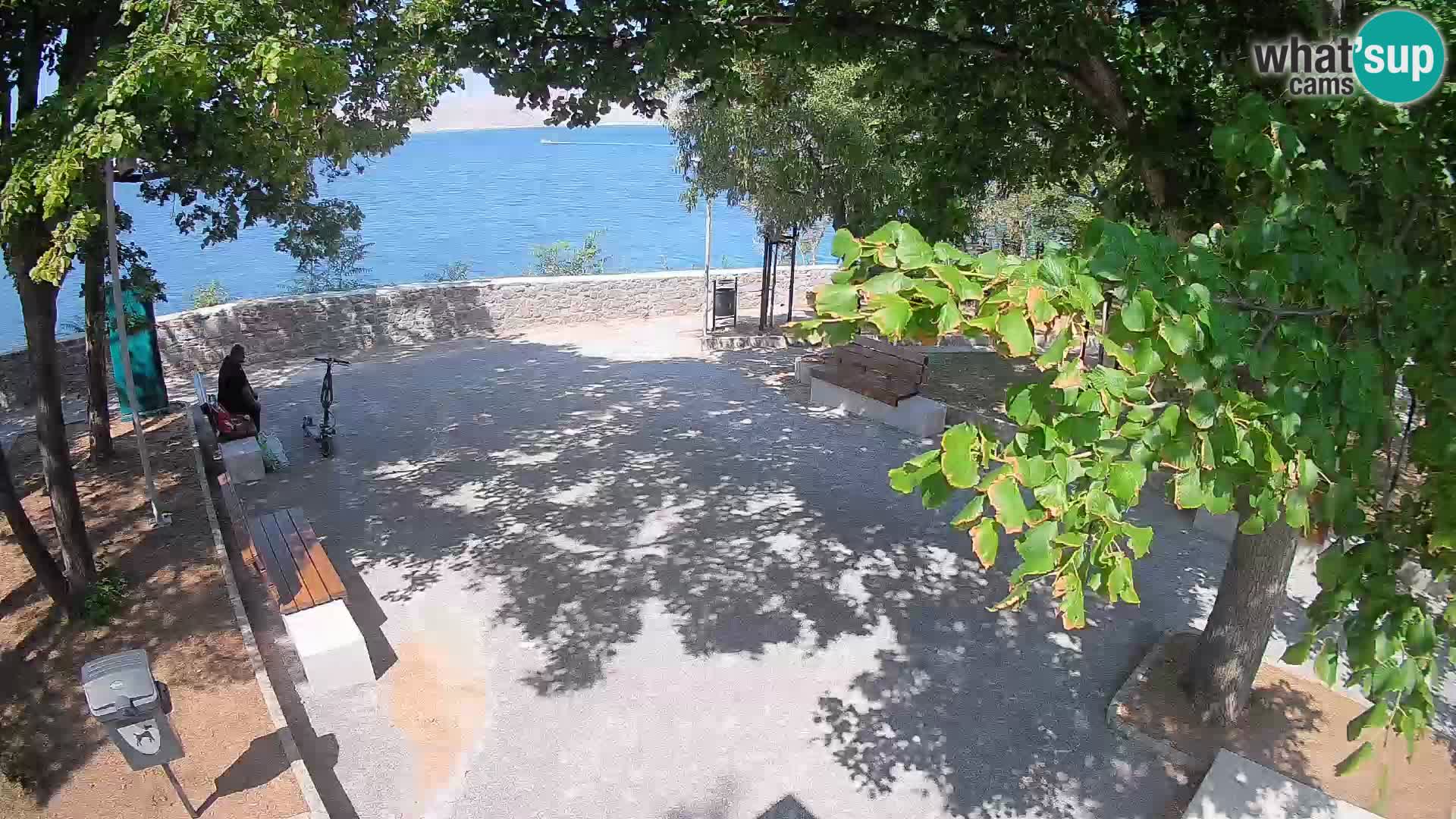 Webcam Senj en direct – Parc des Écrivains et canal du Velebit