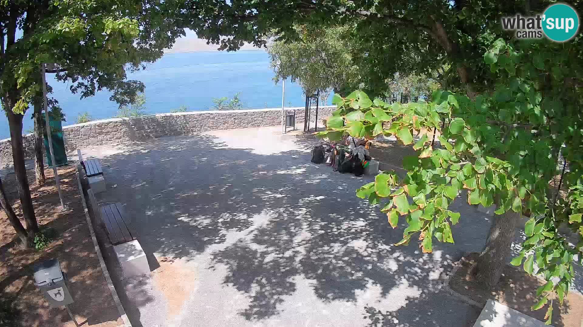 Webcam Senj en direct – Parc des Écrivains et canal du Velebit