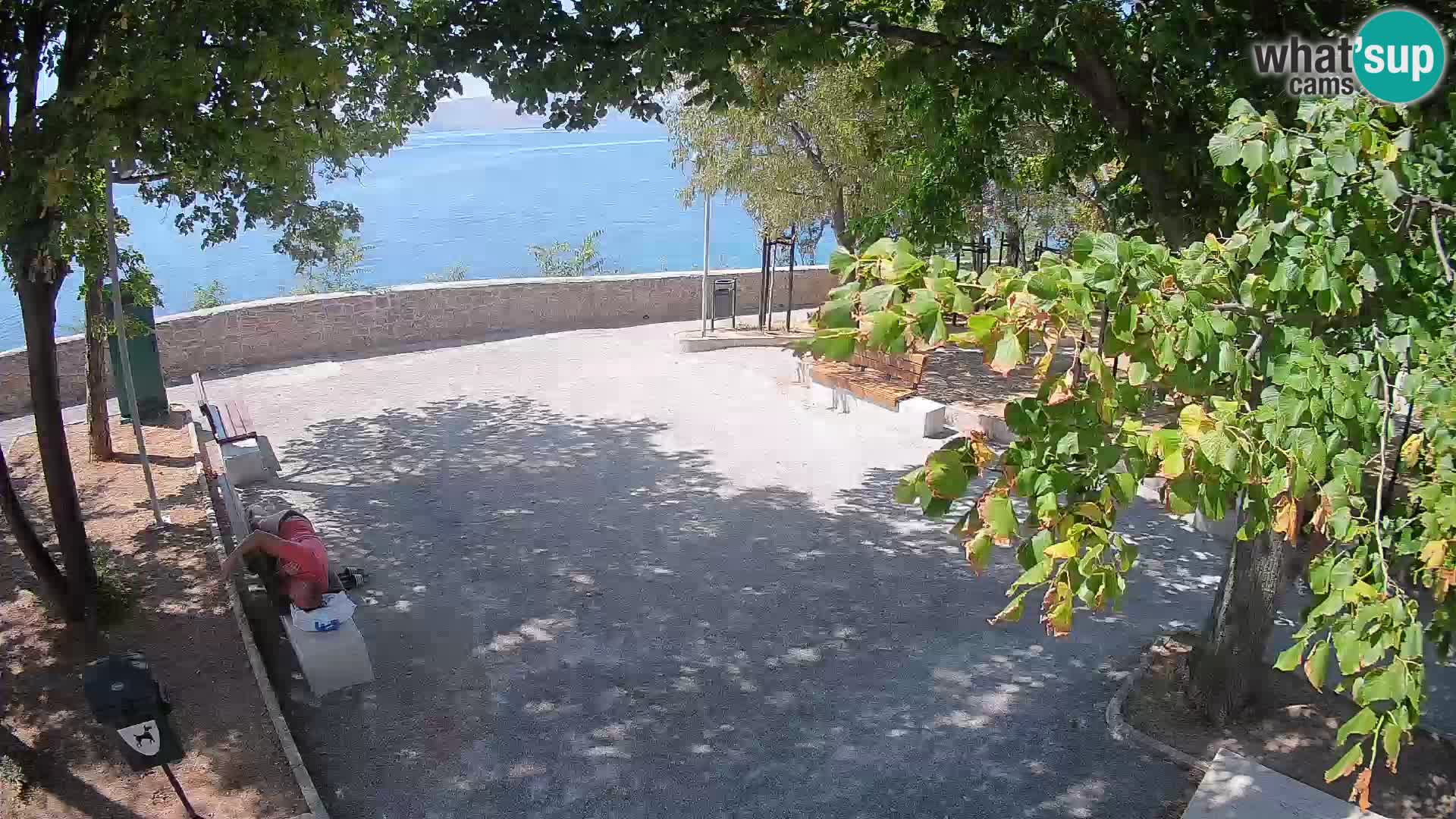 Webcam Senj en direct – Parc des Écrivains et canal du Velebit