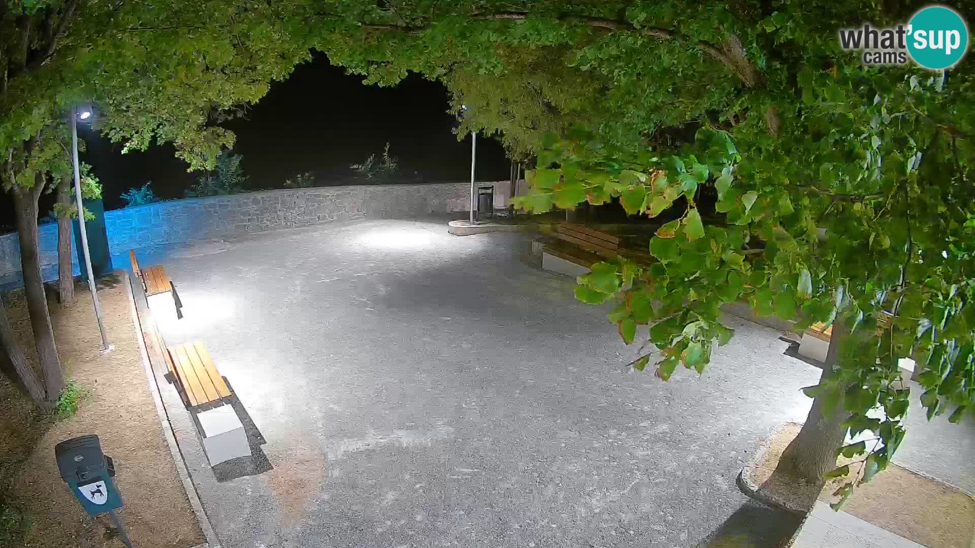 Webcam Senj en direct – Parc des Écrivains et canal du Velebit