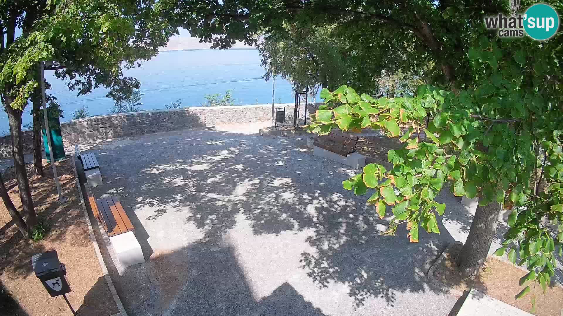 Kamera uživo Senj – Park književnika i Velebitski kanal