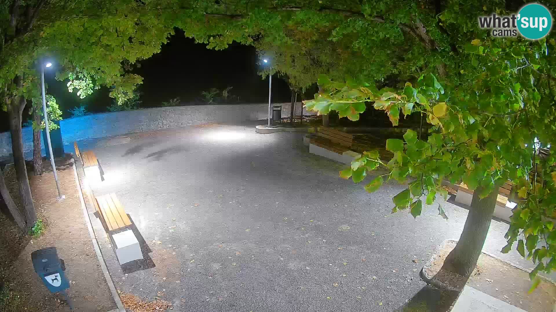 Webcam Senj en direct – Parc des Écrivains et canal du Velebit