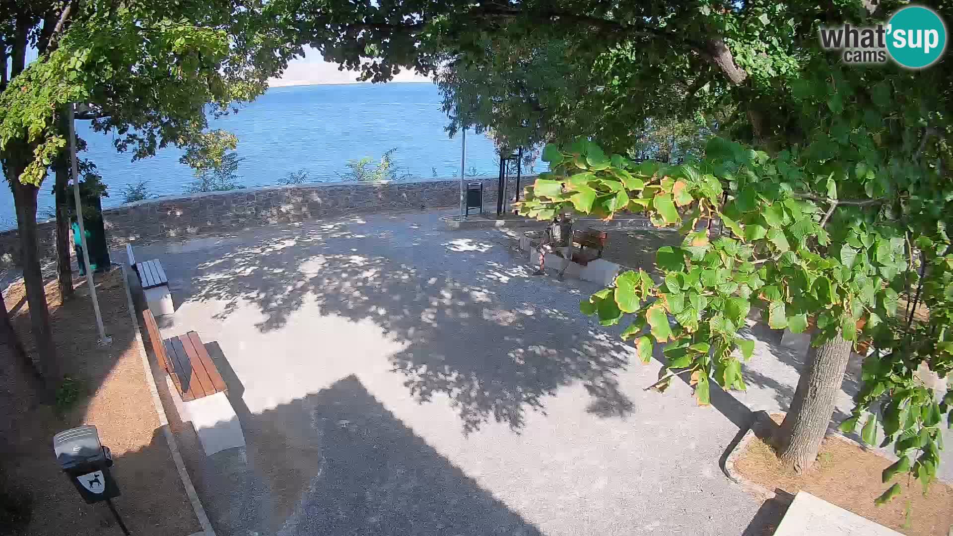 Spletna kamera Senj v živo – Park pisateljev in Velebitski kanal