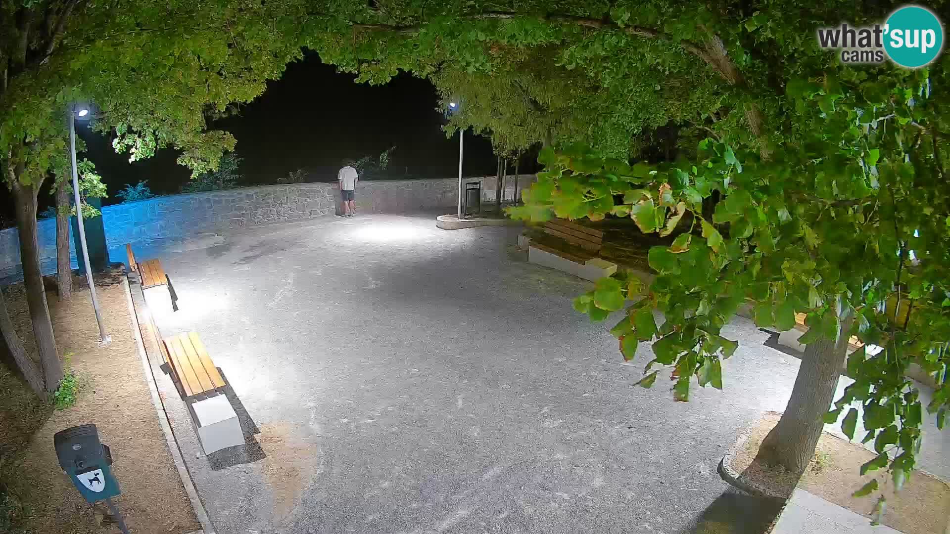 Kamera uživo Senj – Park književnika i Velebitski kanal