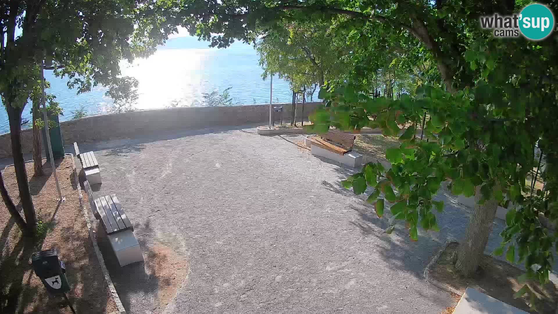 Webcam Senj en direct – Parc des Écrivains et canal du Velebit