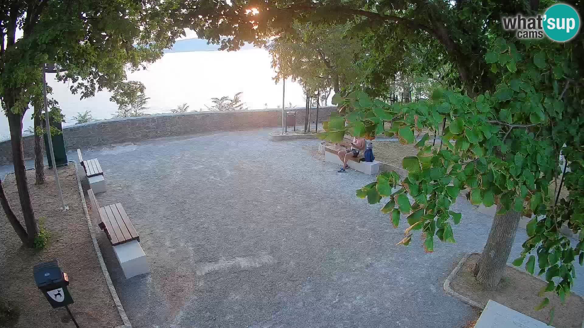 Kamera uživo Senj – Park književnika i Velebitski kanal