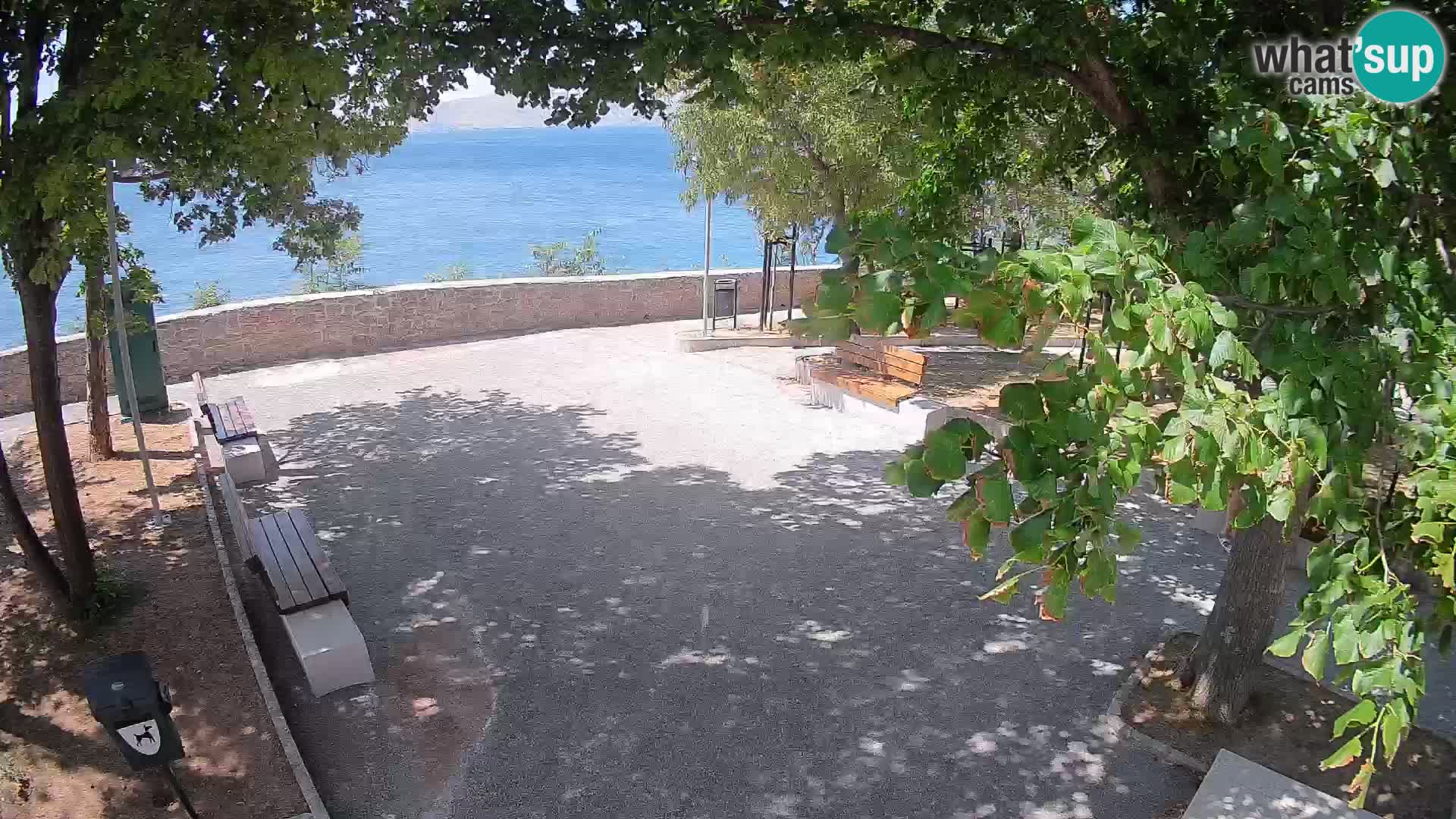 Webcam Senj en direct – Parc des Écrivains et canal du Velebit