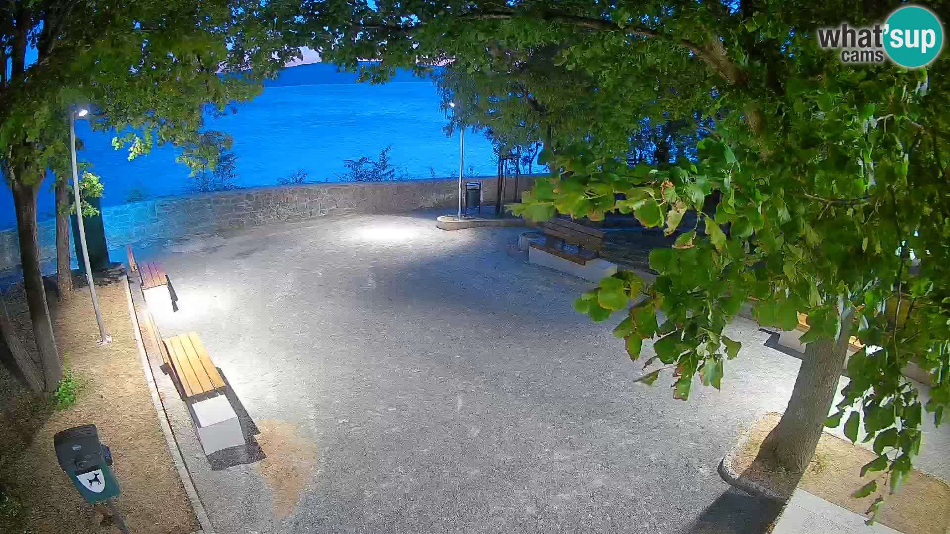 Webcam Senj en direct – Parc des Écrivains et canal du Velebit