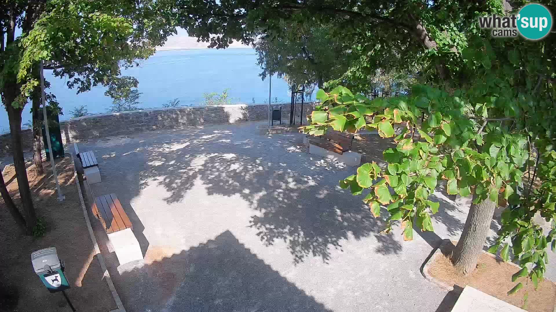 Kamera uživo Senj – Park književnika i Velebitski kanal