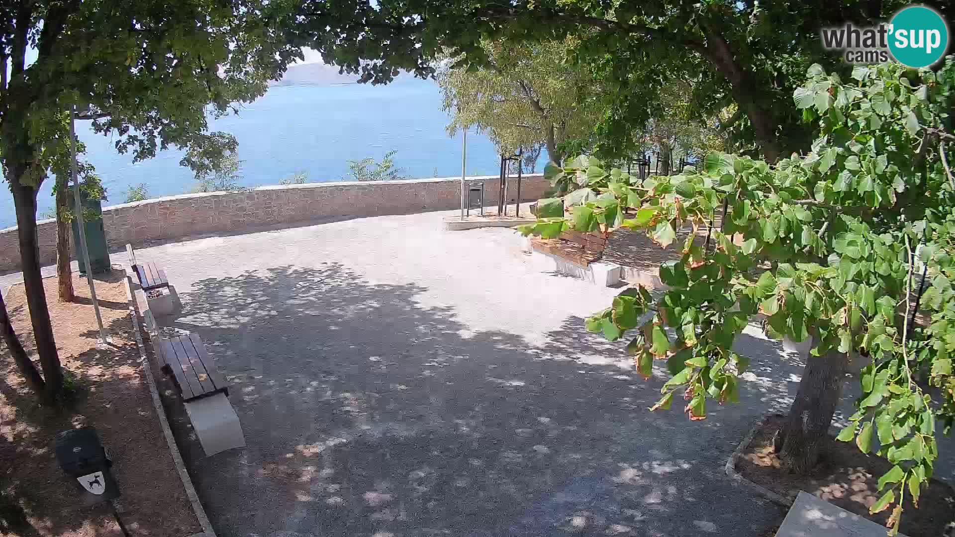 Webcam Senj en direct – Parc des Écrivains et canal du Velebit