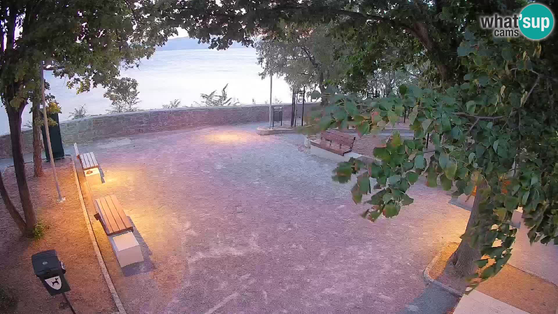 Senj Live Webcam – Schriftstellerpark und Velebit-Kanal