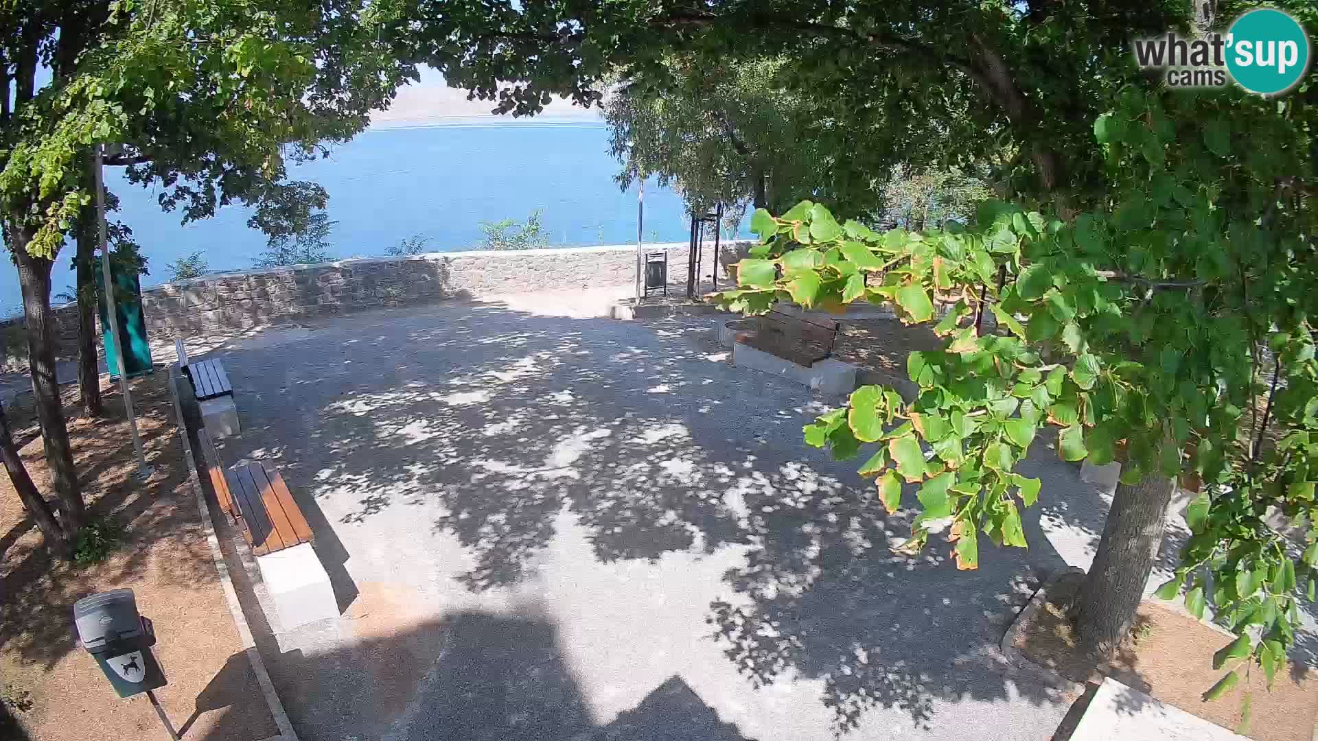 Kamera uživo Senj – Park književnika i Velebitski kanal