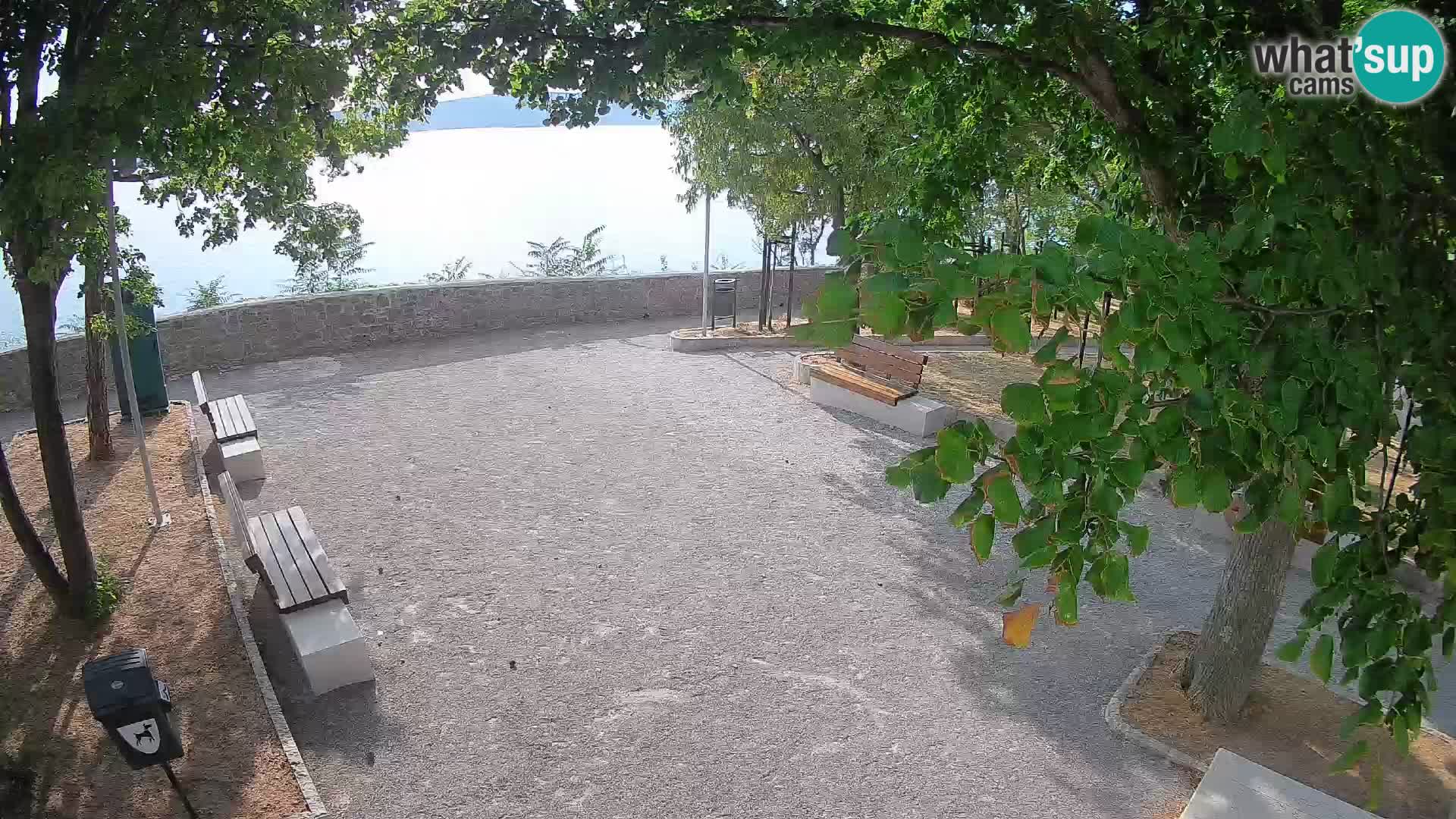 Webcam Senj en direct – Parc des Écrivains et canal du Velebit