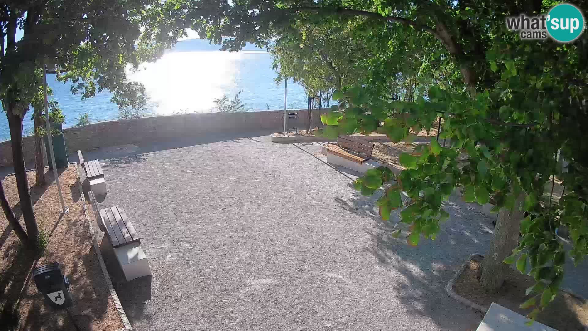 Webcam Senj en direct – Parc des Écrivains et canal du Velebit
