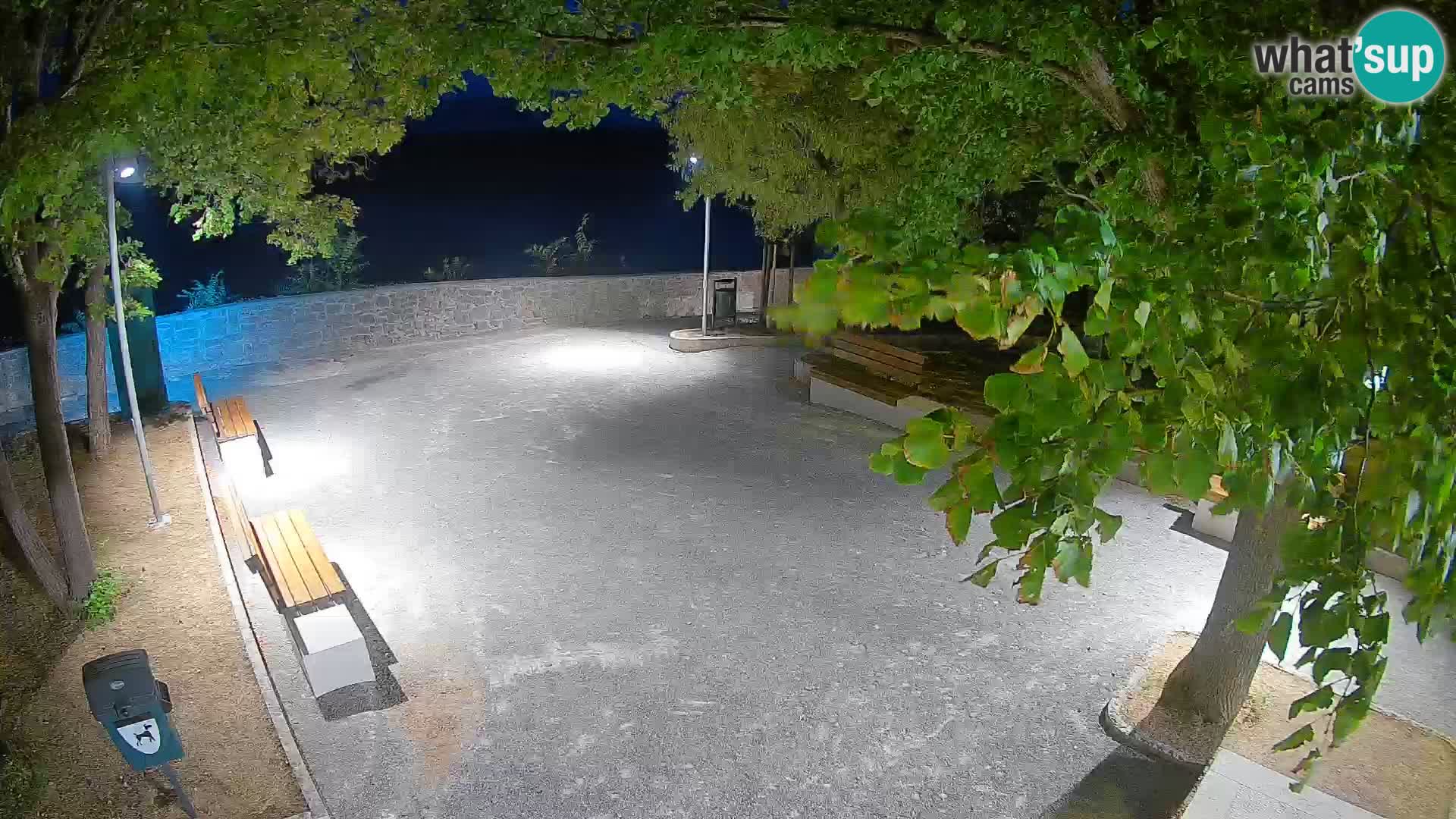 Webcam Senj en direct – Parc des Écrivains et canal du Velebit