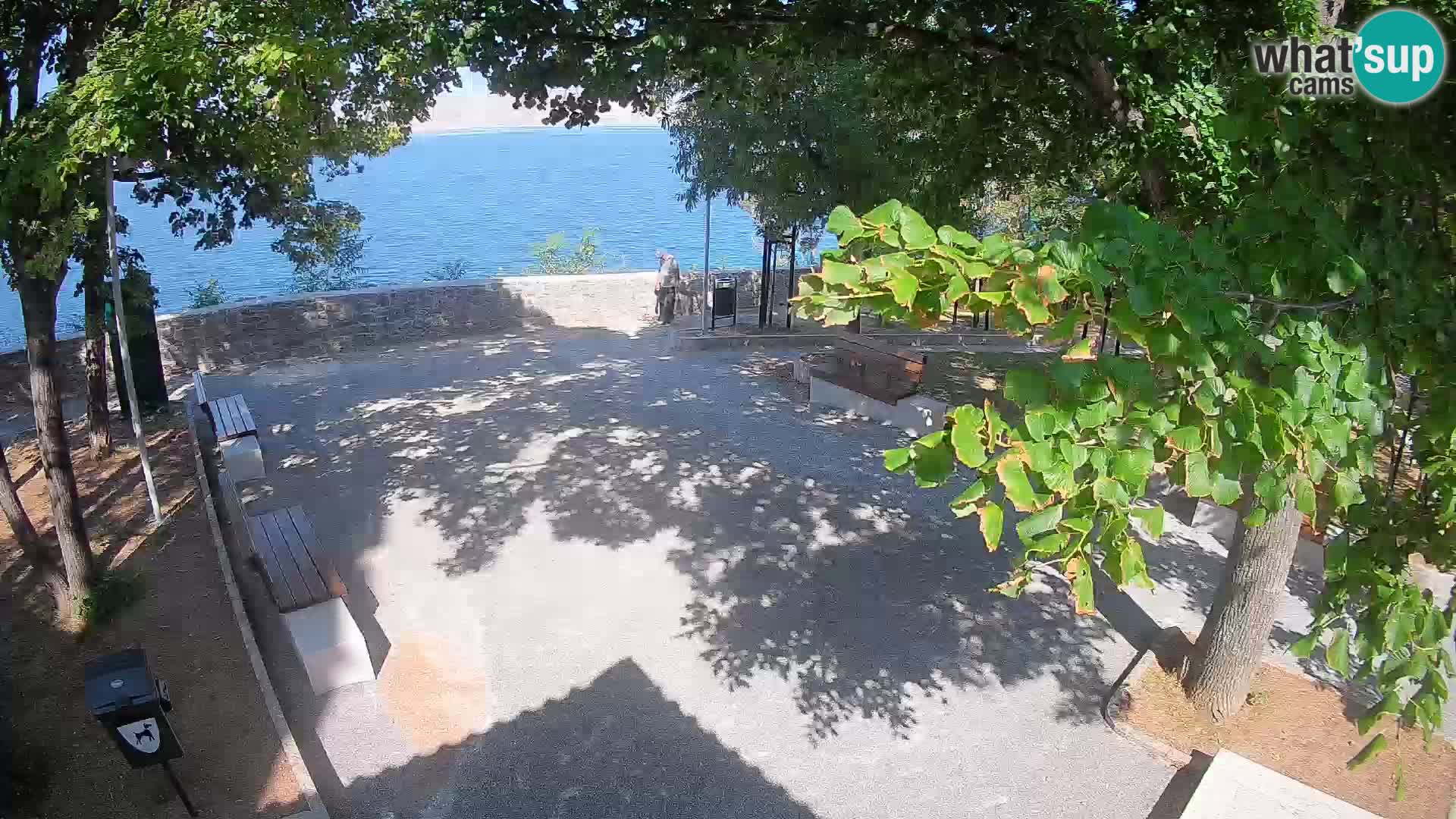 Webcam Senj en direct – Parc des Écrivains et canal du Velebit