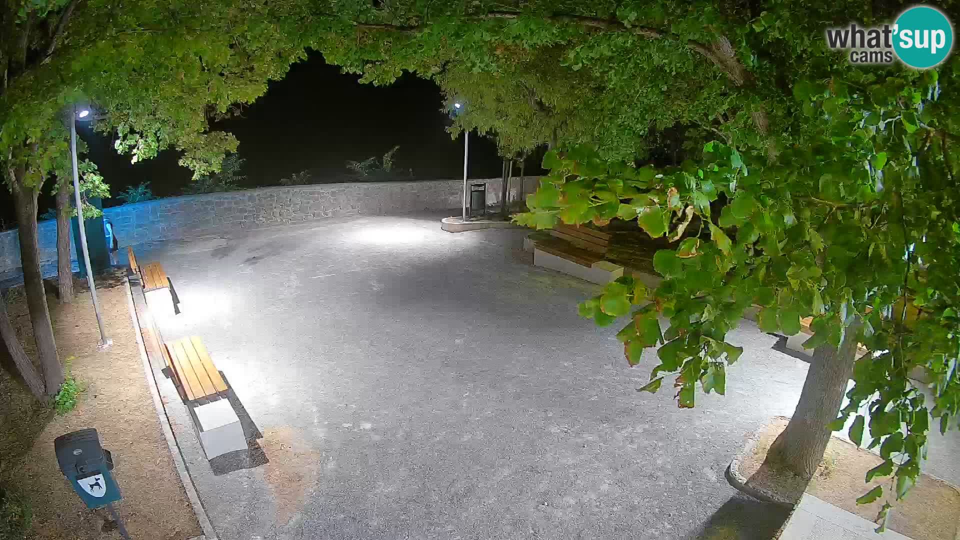 Kamera uživo Senj – Park književnika i Velebitski kanal