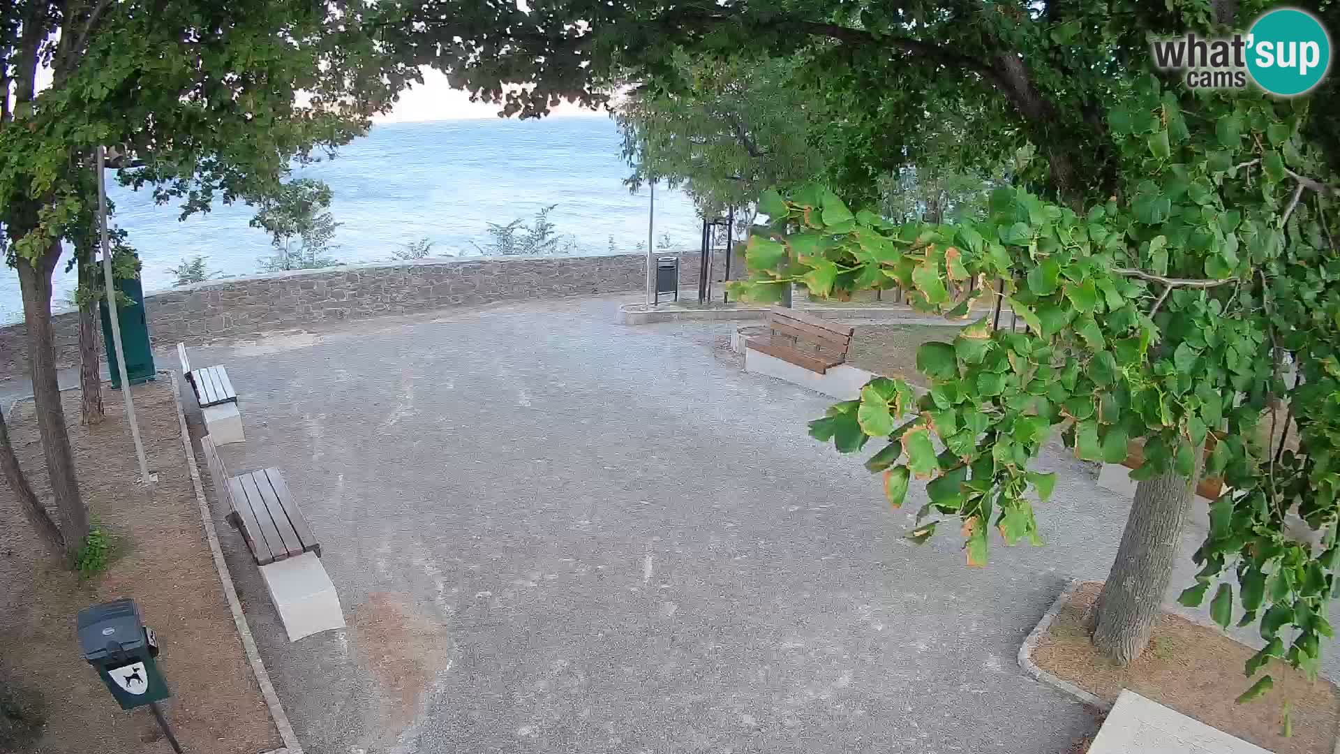 Kamera uživo Senj – Park književnika i Velebitski kanal