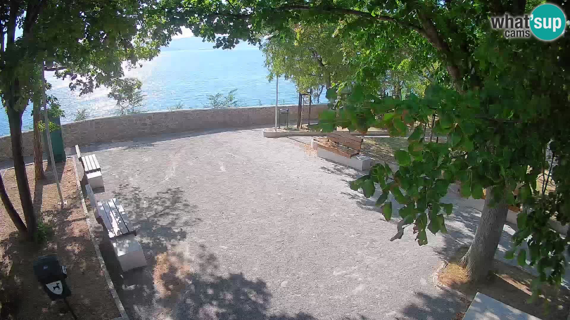 Kamera uživo Senj – Park književnika i Velebitski kanal