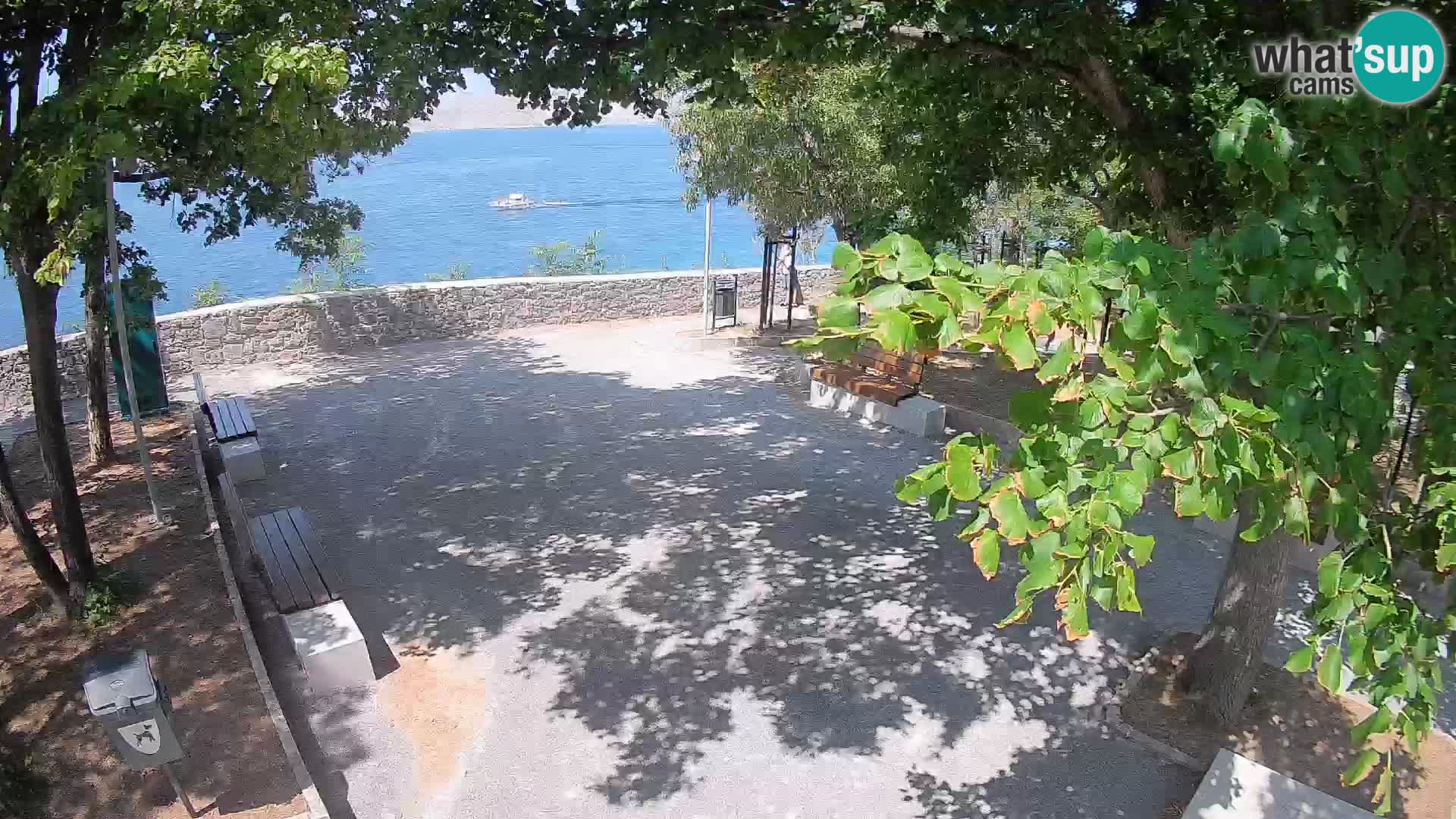 Webcam Senj en direct – Parc des Écrivains et canal du Velebit