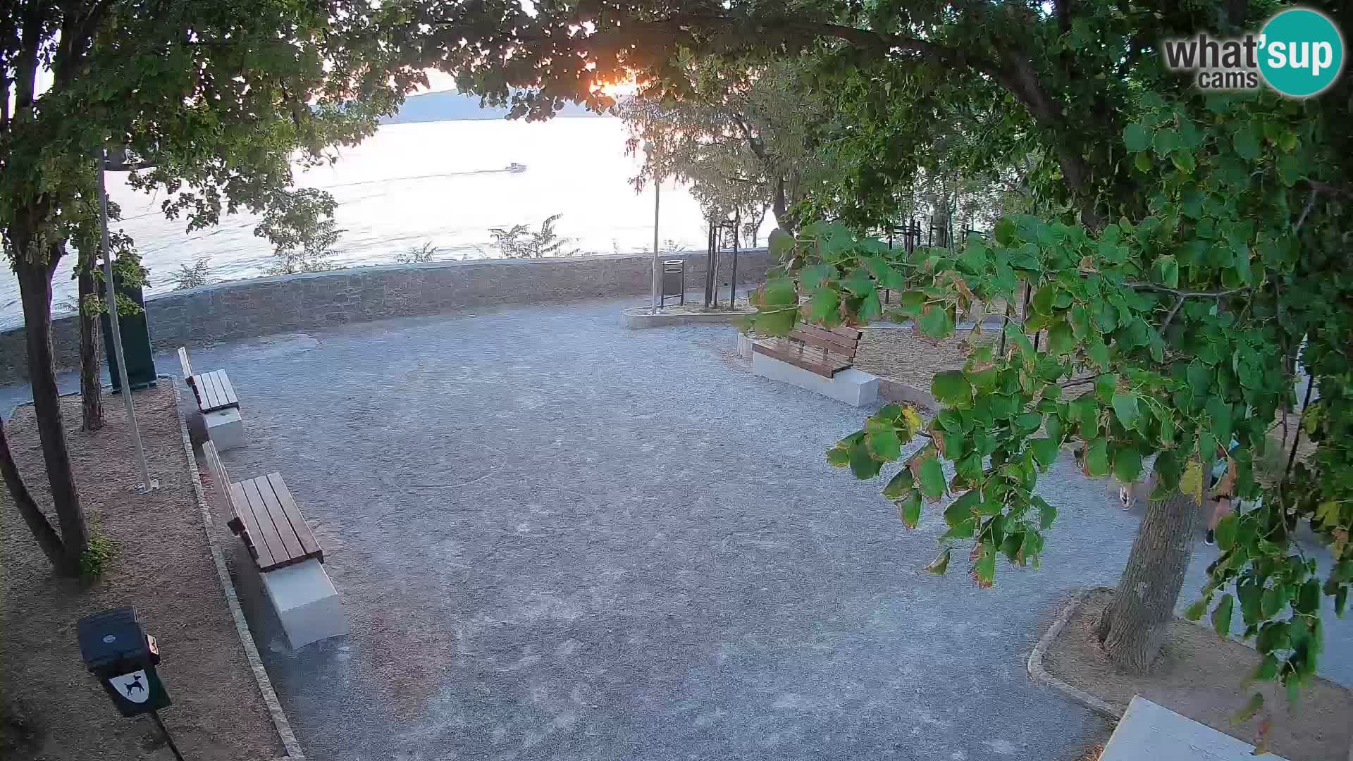 Kamera uživo Senj – Park književnika i Velebitski kanal