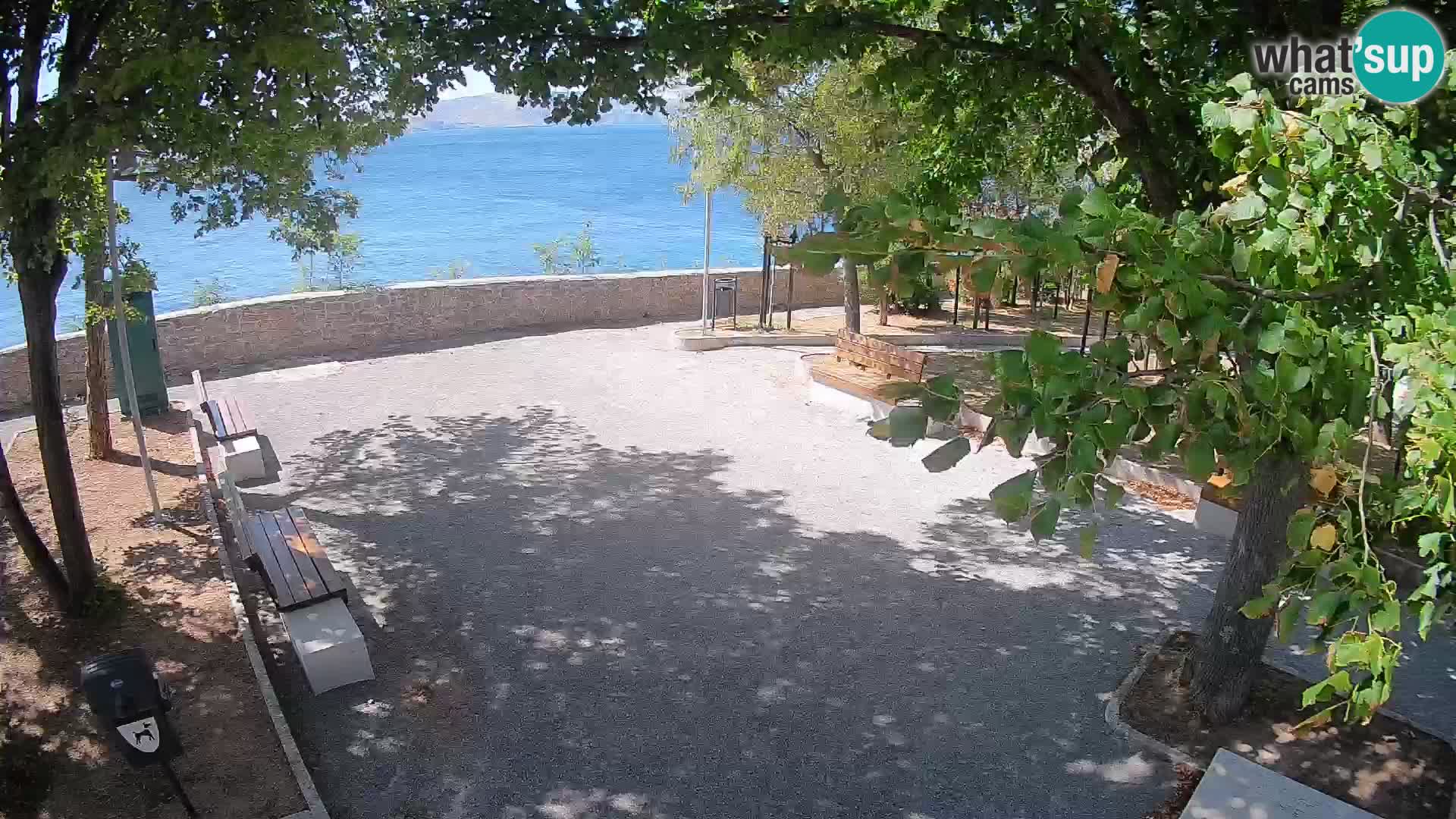 Kamera uživo Senj – Park književnika i Velebitski kanal