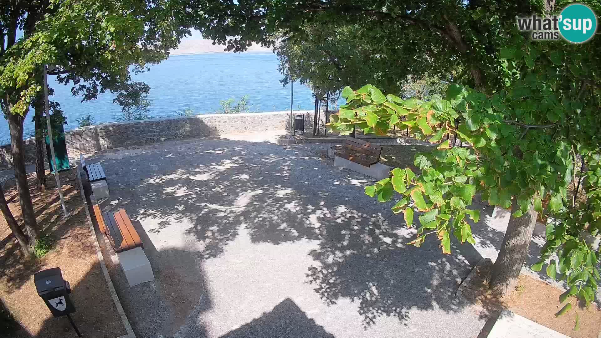 Kamera uživo Senj – Park književnika i Velebitski kanal