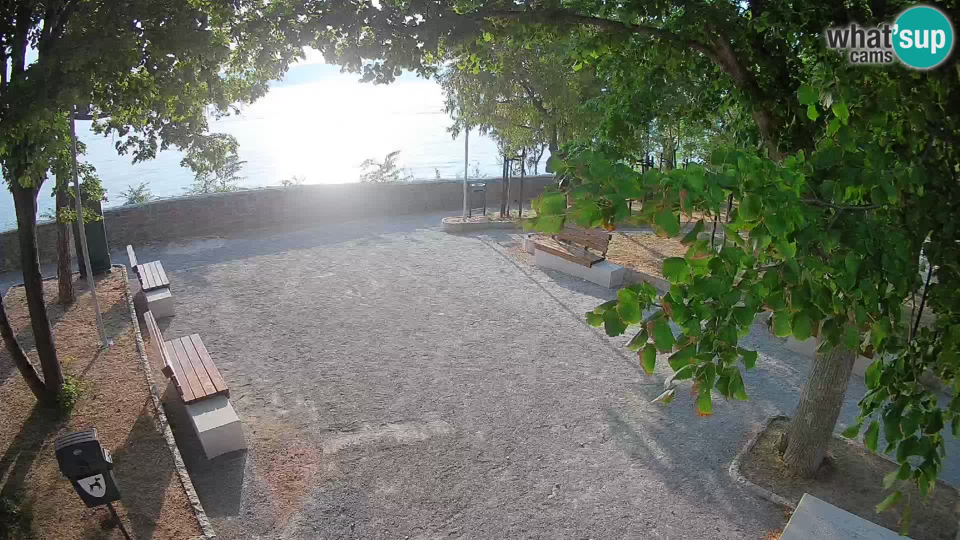 Kamera uživo Senj – Park književnika i Velebitski kanal