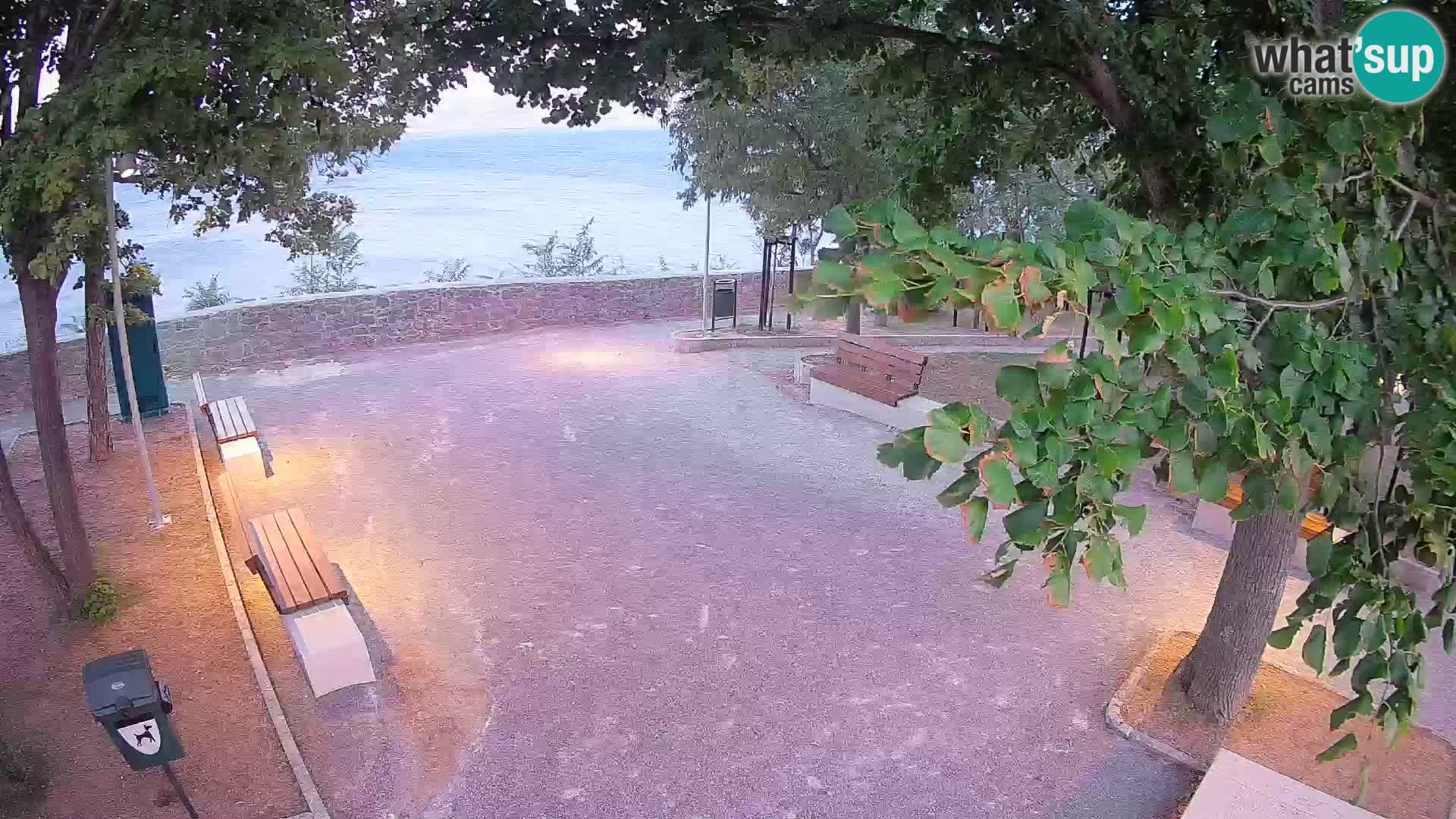 Senj Live Webcam – Schriftstellerpark und Velebit-Kanal