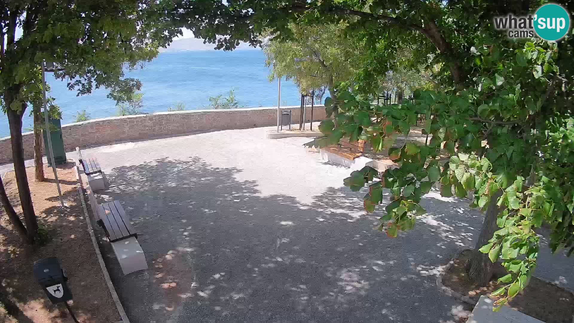 Webcam Senj en direct – Parc des Écrivains et canal du Velebit