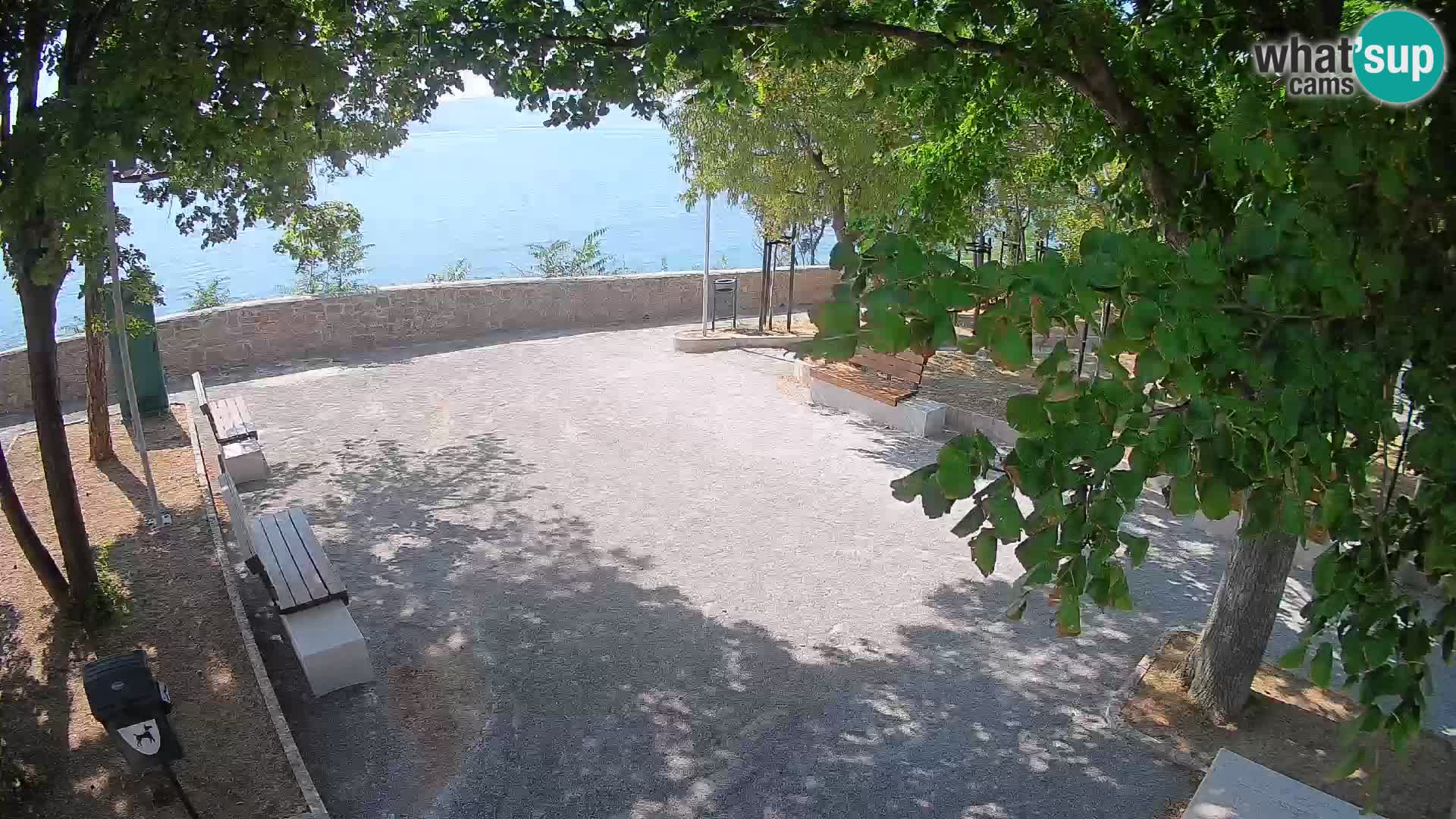 Webcam Senj en direct – Parc des Écrivains et canal du Velebit