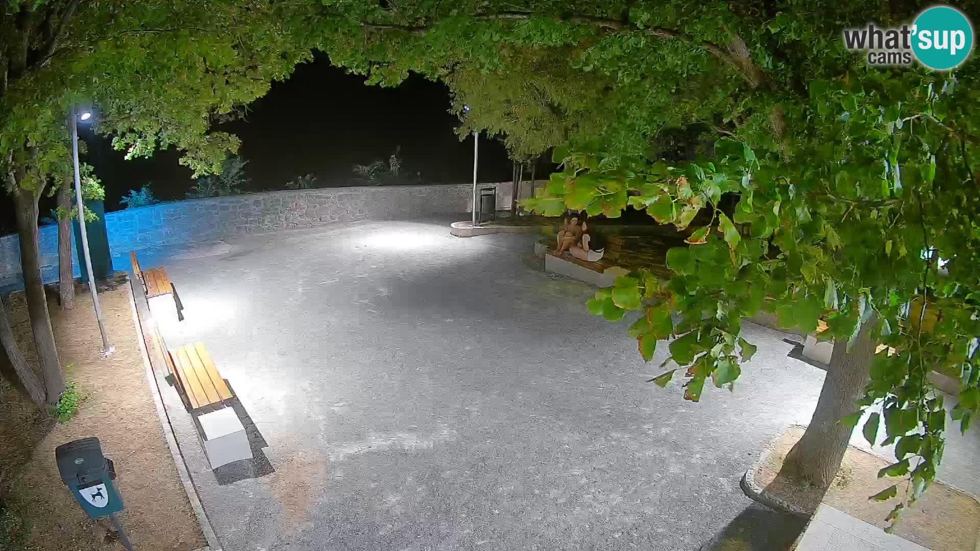 Kamera uživo Senj – Park književnika i Velebitski kanal