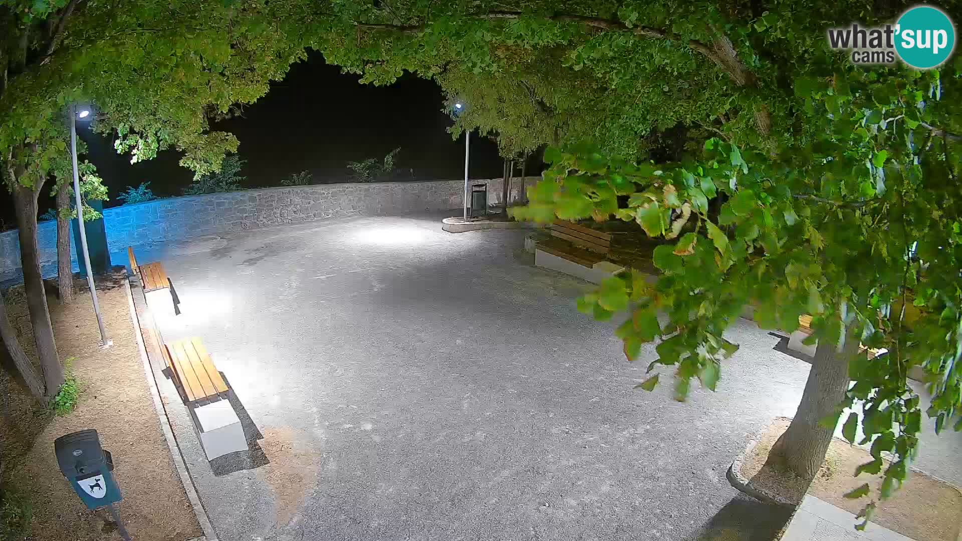 Kamera uživo Senj – Park književnika i Velebitski kanal