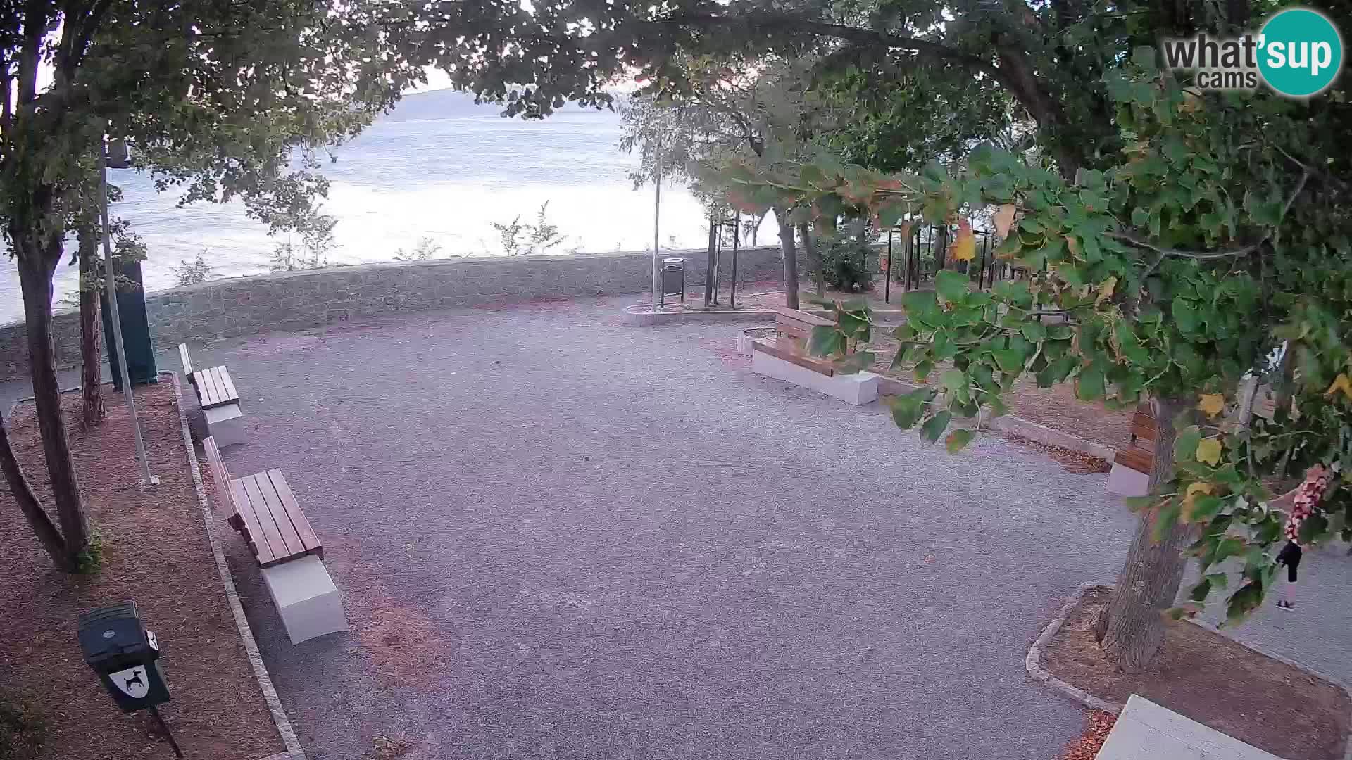 Webcam Senj en direct – Parc des Écrivains et canal du Velebit