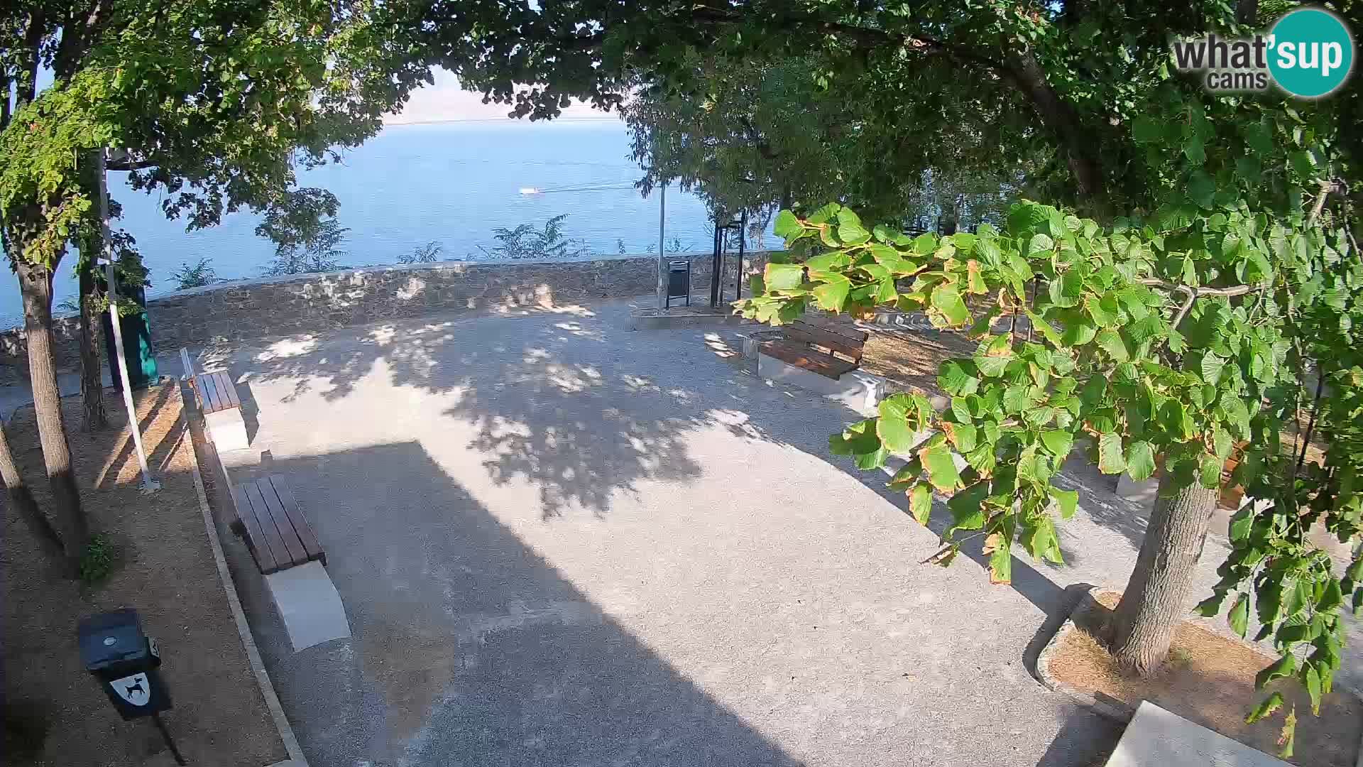 Kamera uživo Senj – Park književnika i Velebitski kanal