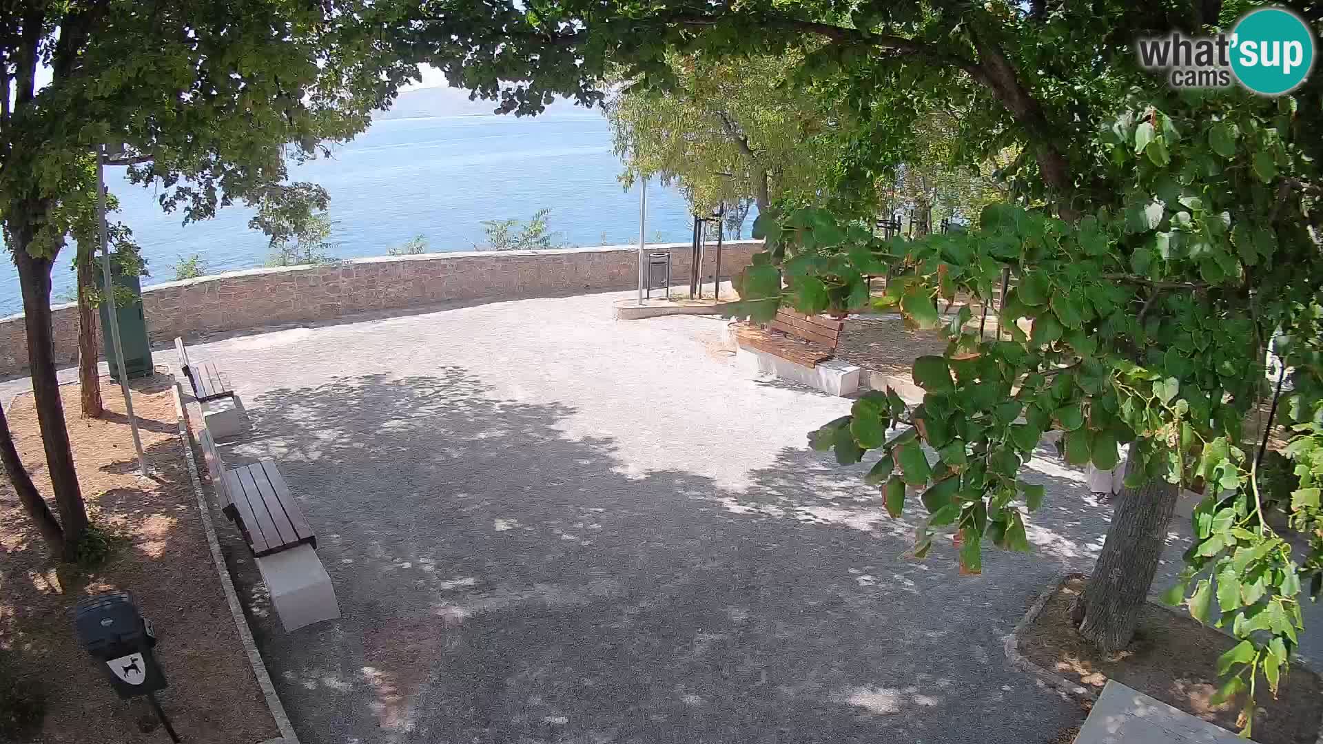 Kamera uživo Senj – Park književnika i Velebitski kanal