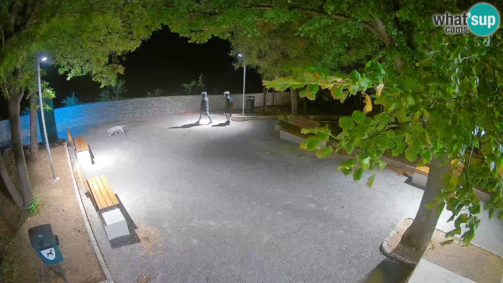 Spletna kamera Senj v živo – Park pisateljev in Velebitski kanal