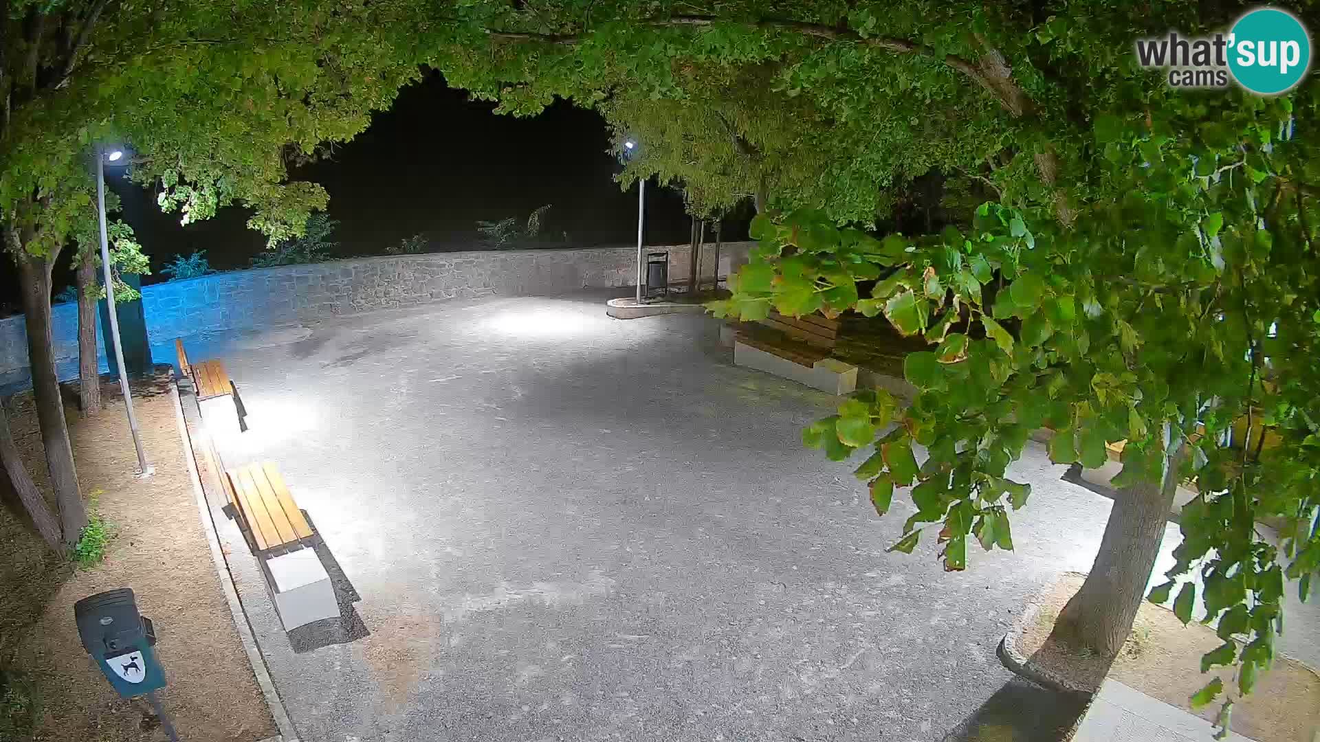 Webcam Senj en direct – Parc des Écrivains et canal du Velebit